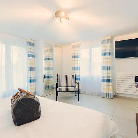 Gasthof Clos Celeste - Campagne D Avec Piscine Et (adults Only) Étretat